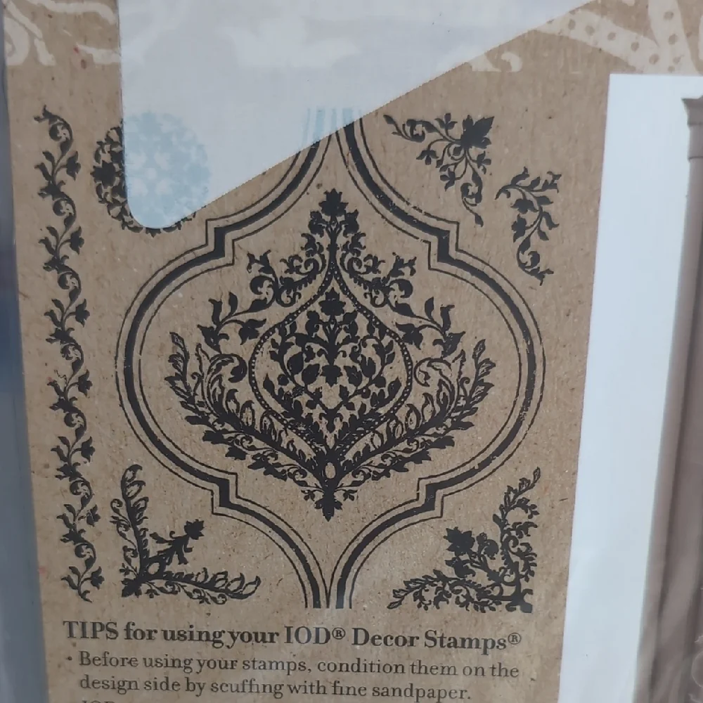 Iron Orchid Designs Stamp Bella #17926 IOD